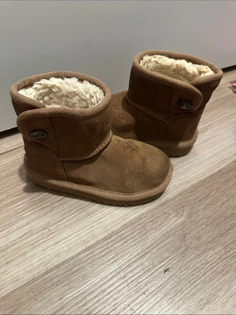 Kids UGG-style boots
